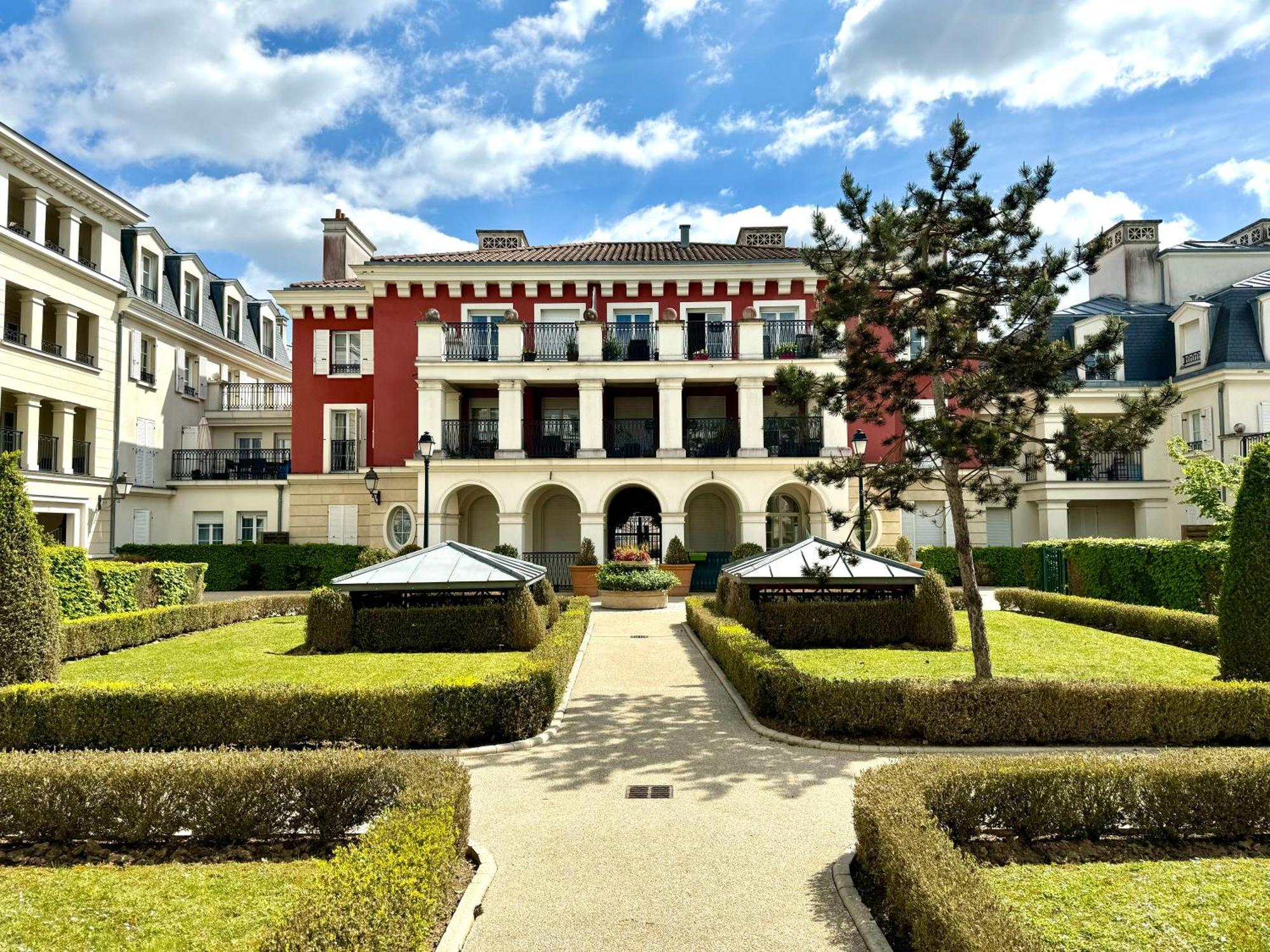 Suite Medicis Near Disneyland Серри Экстерьер фото